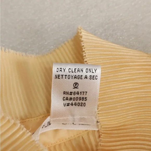 3x 👯‍♀️Host Pick⚡️Diane von Furstenberg Philippine Ruffle Top - Picture 11 of 11